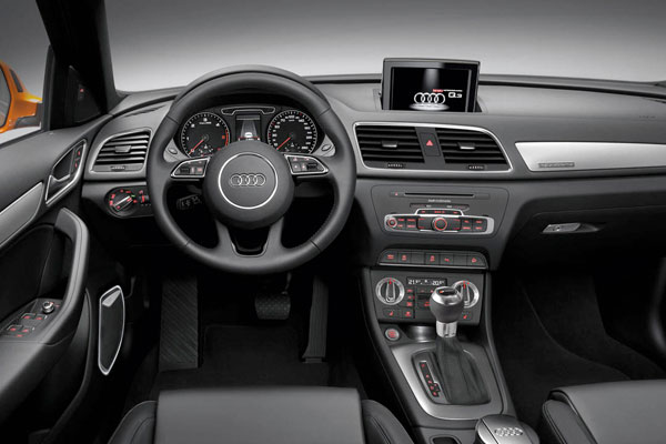 Фото Audi Q3 2011